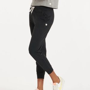 Vuori Performance jogger